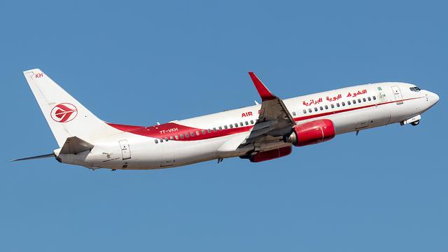 7T-VKH:Boeing 737-800:Air Algerie